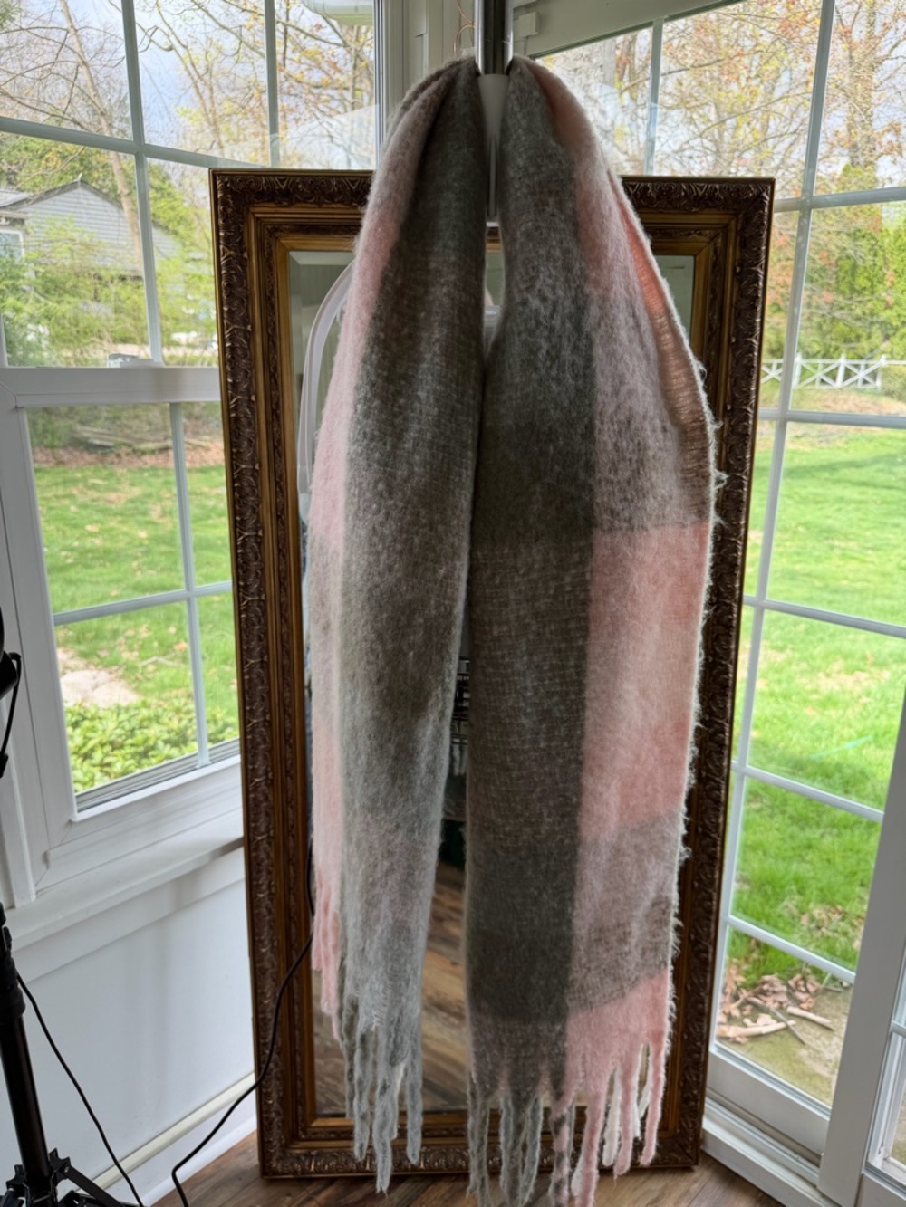Cozy Checkered Fringe Scarf in Pink & Gray
